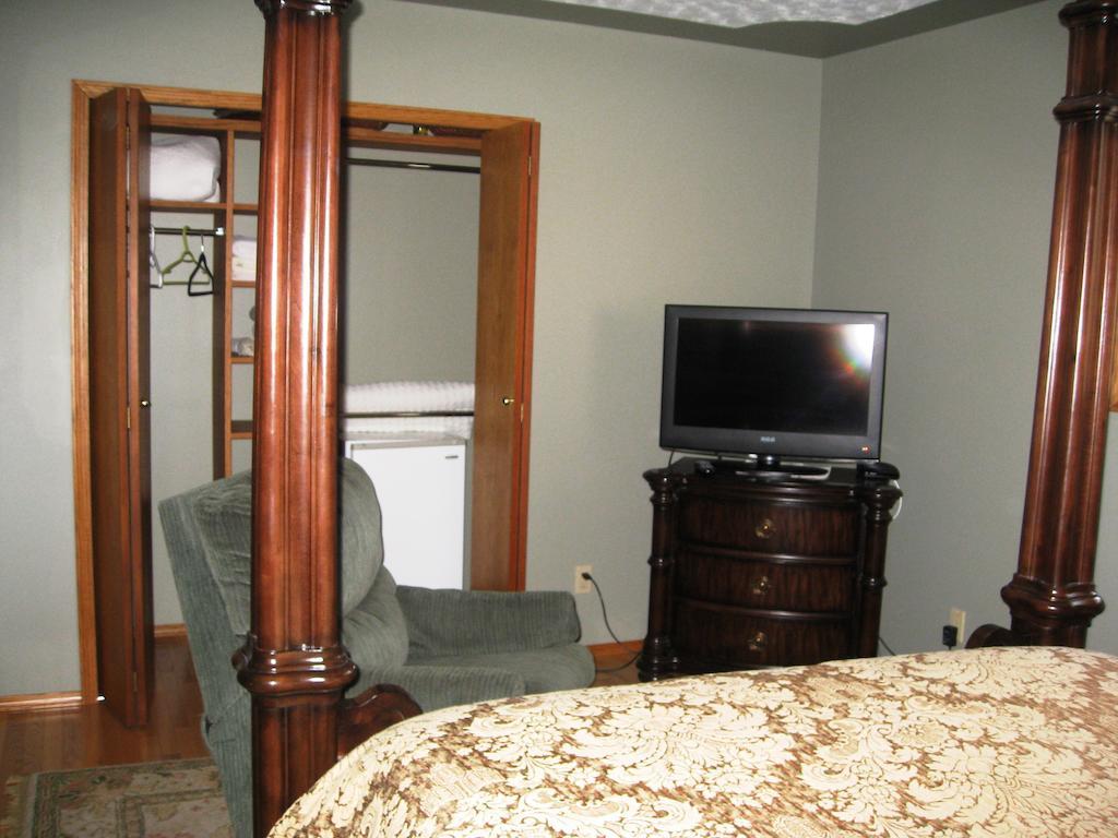 Mcdougall Lane Bed & Breakfast ドラムへラー エクステリア 写真